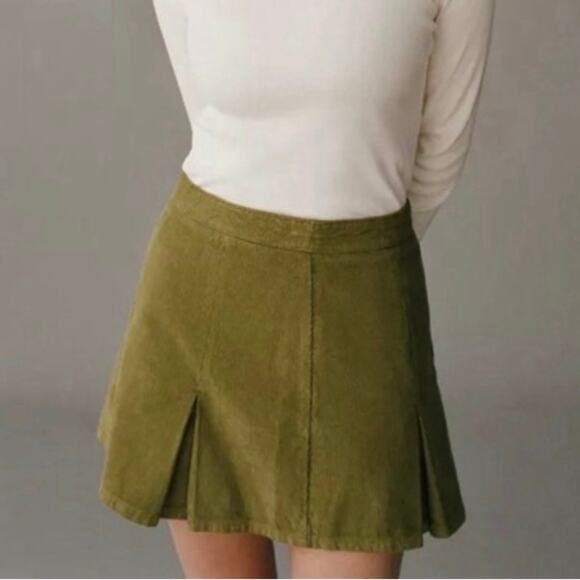 BDG Urban Outfitters Olive Green Corduroy Pleated Mini Skirt Size S - Picture 1 of 5